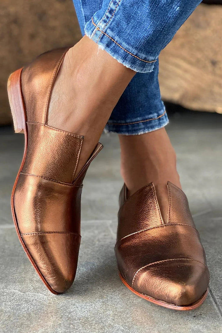Sylvia | Mocassins à bout pointu avec découpe en V 