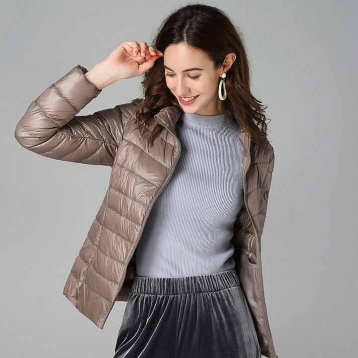 Corinne™ | Nouvelle veste d'hiver ultralégère avec duvet de canard blanc 