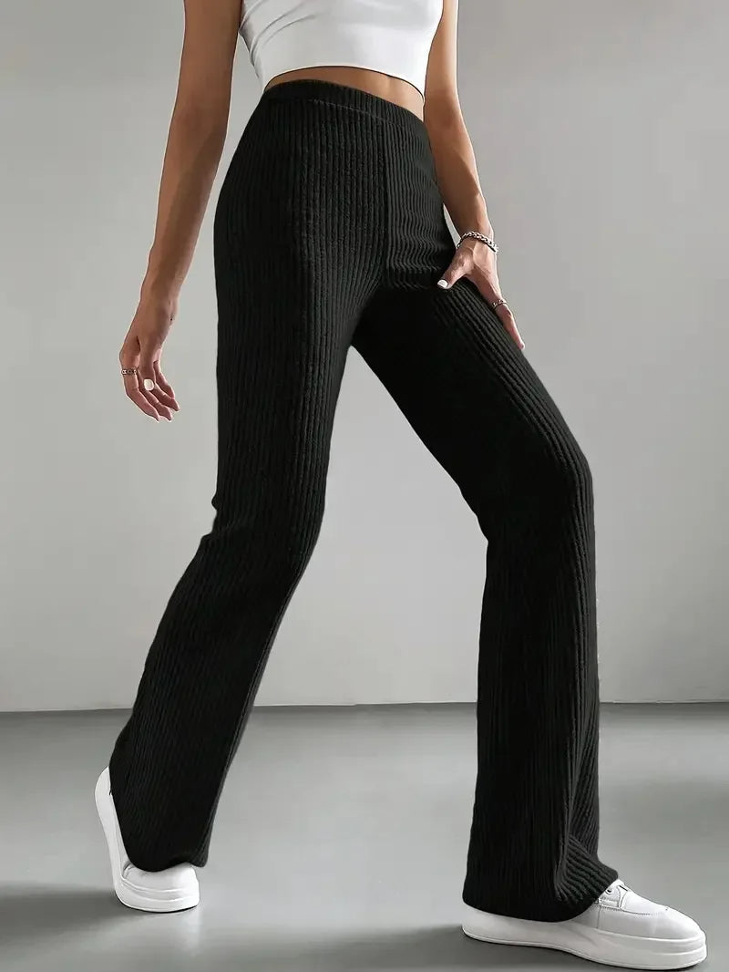 Pantalon en velours côtelé évasé 