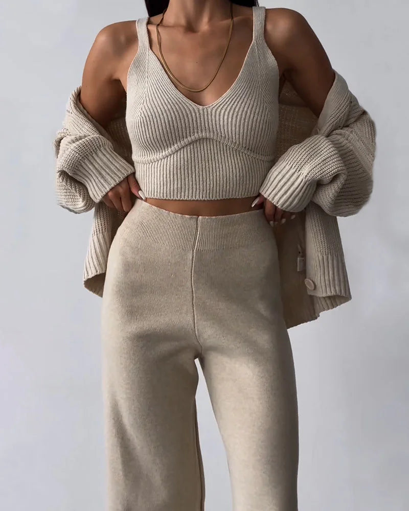 Amandine - Elegant Knitted Set