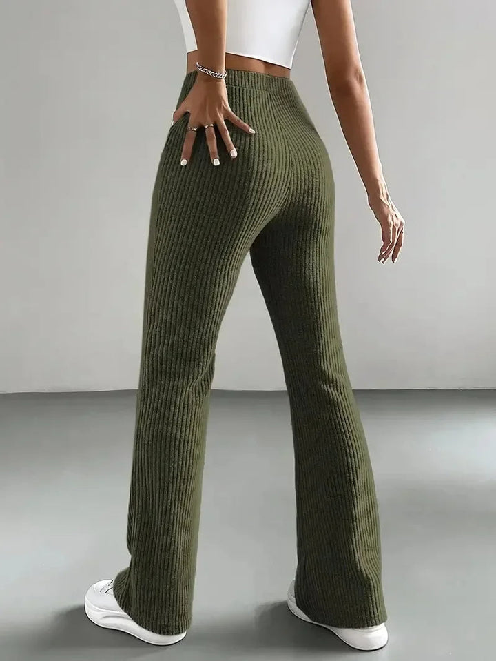 Pantalon en velours côtelé évasé 