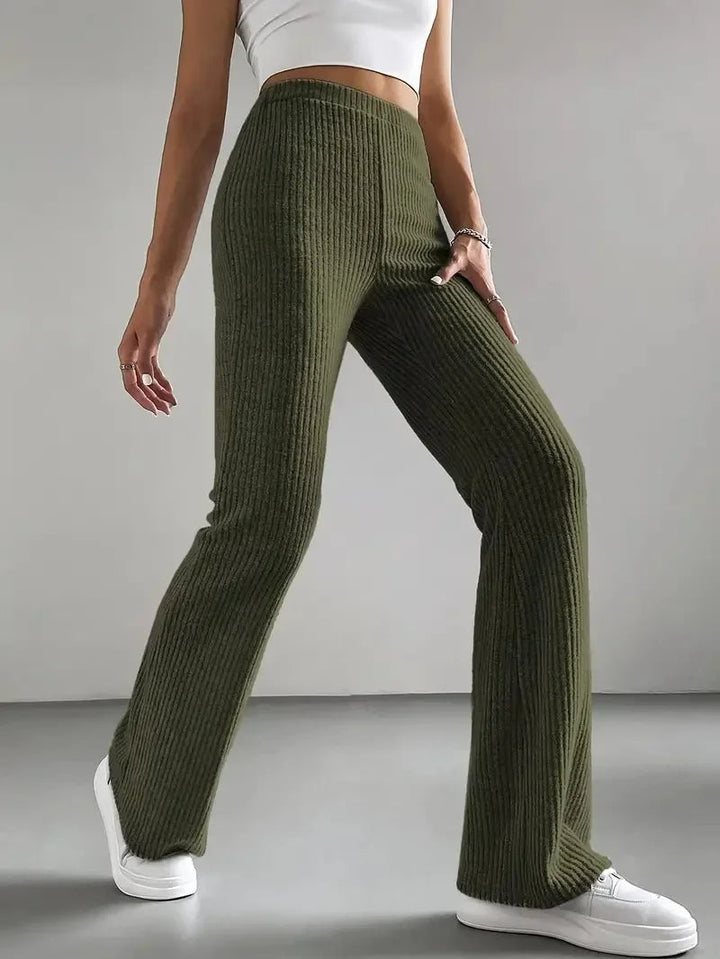 Pantalon en velours côtelé évasé 