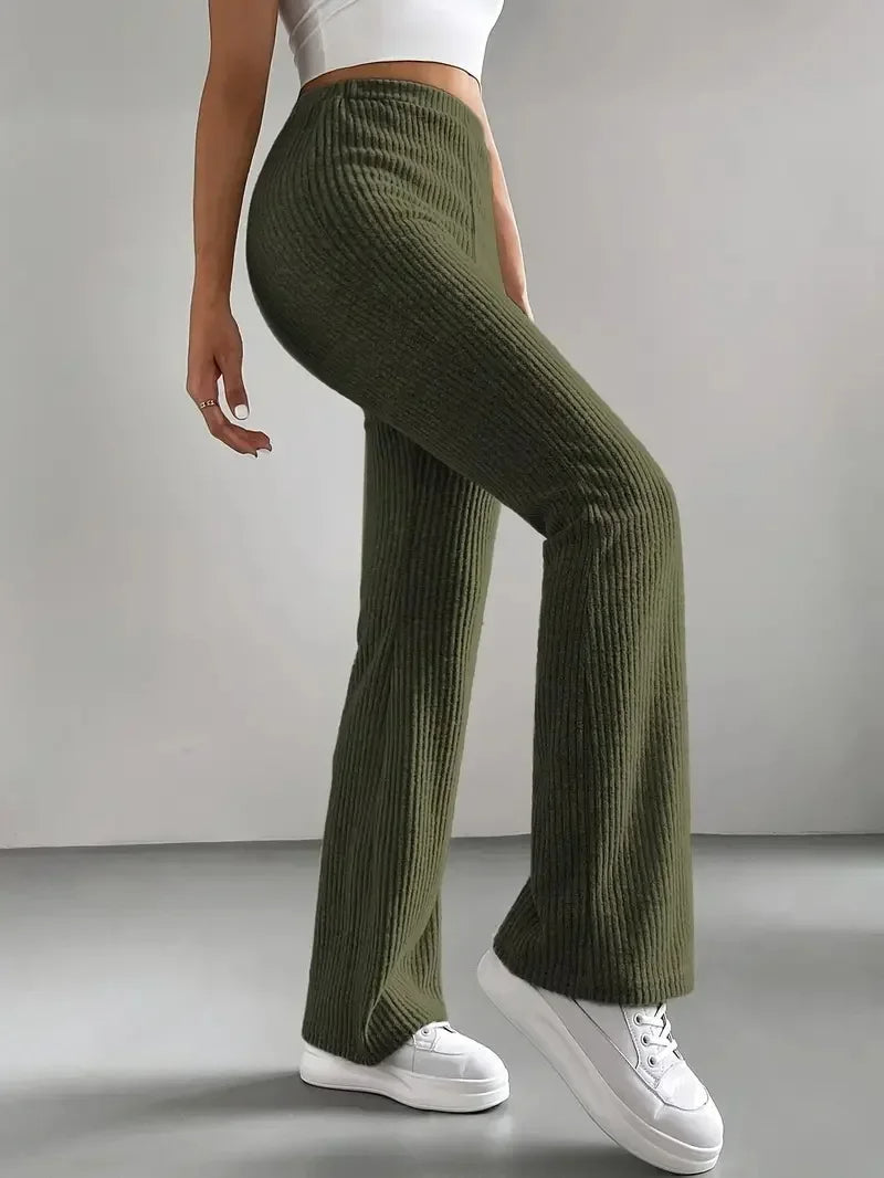 Pantalon en velours côtelé évasé 