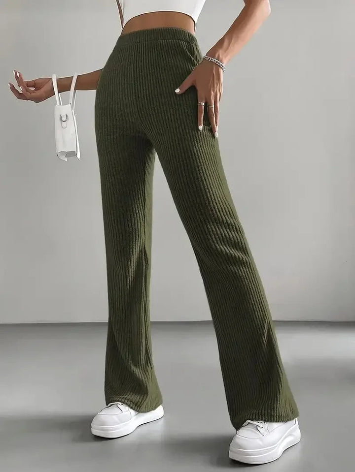 Pantalon en velours côtelé évasé 