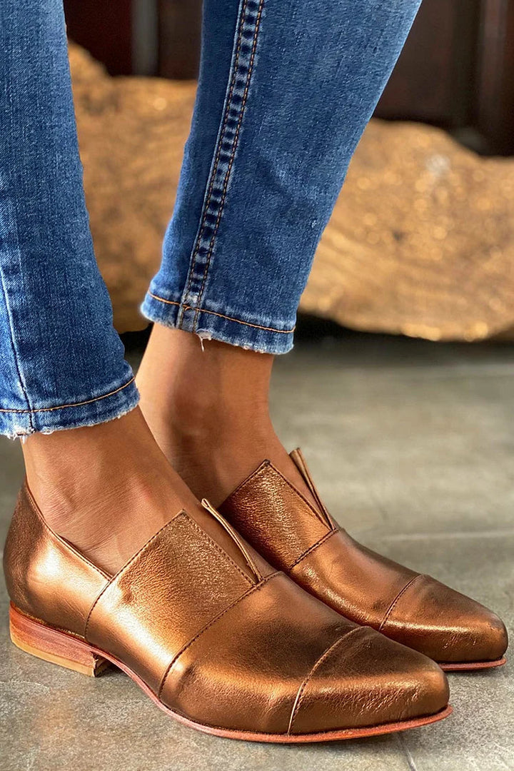 Sylvia | Mocassins à bout pointu avec découpe en V 