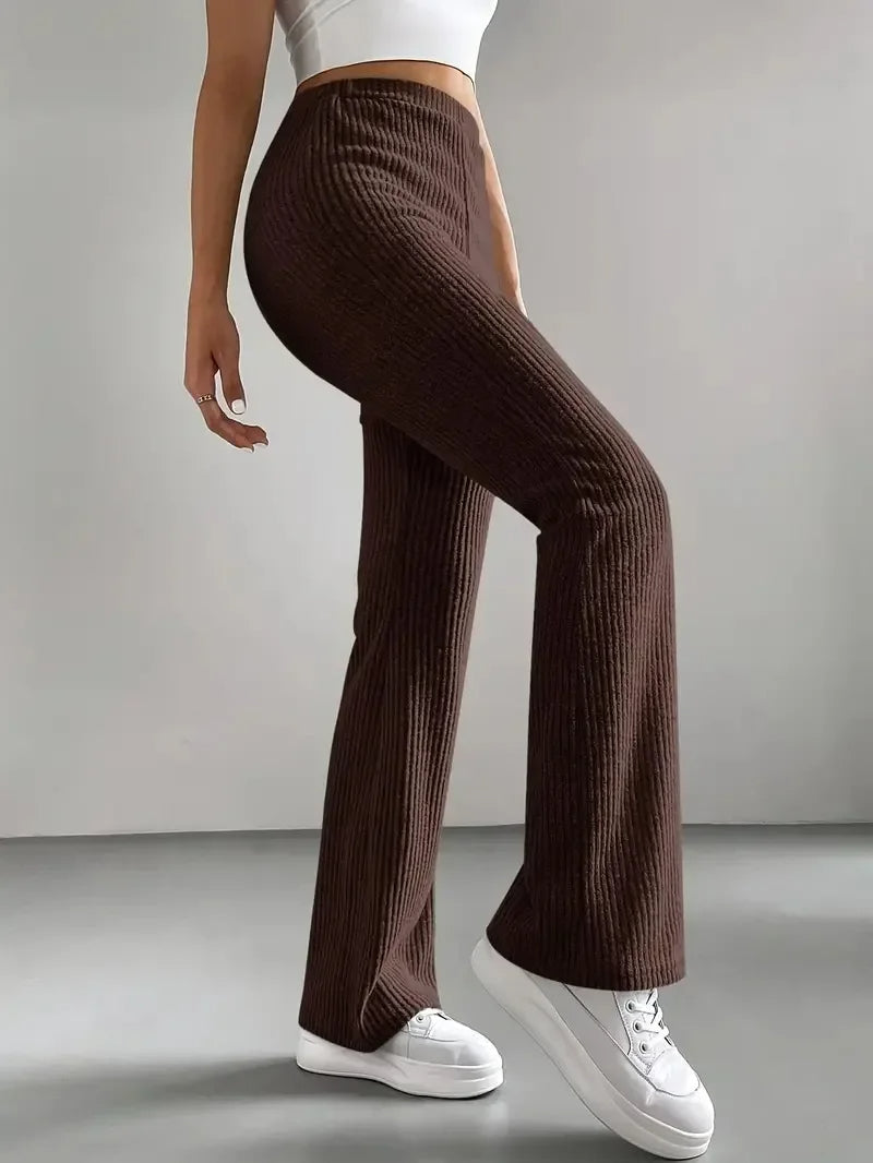 Pantalon en velours côtelé évasé 