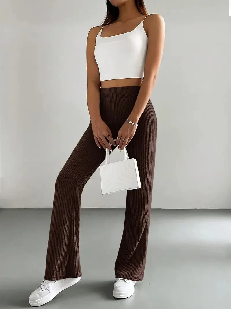 Pantalon en velours côtelé évasé 