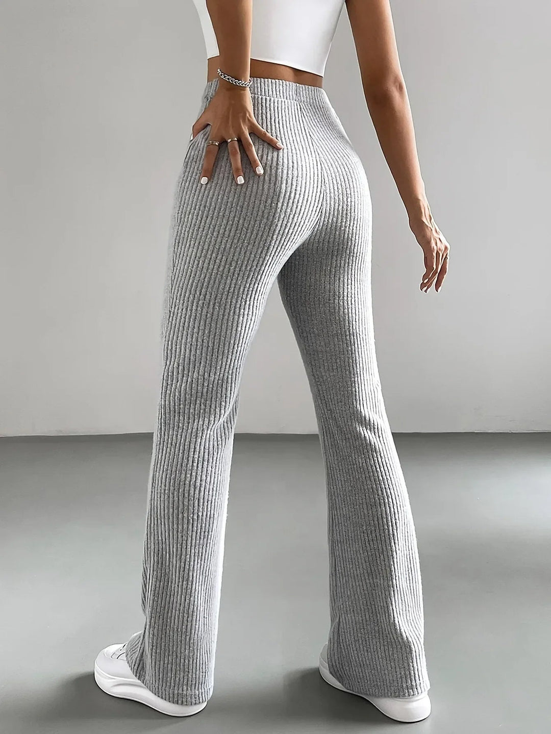 Pantalon en velours côtelé évasé 