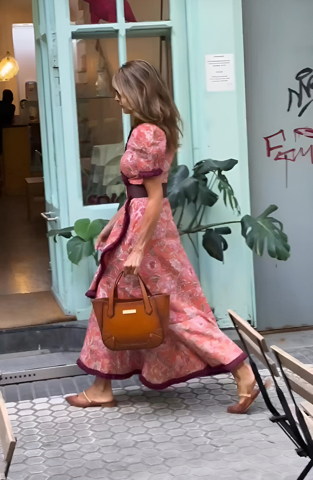 Sophie | Robe Maxi Rose Élégante avec Manches Courtes 