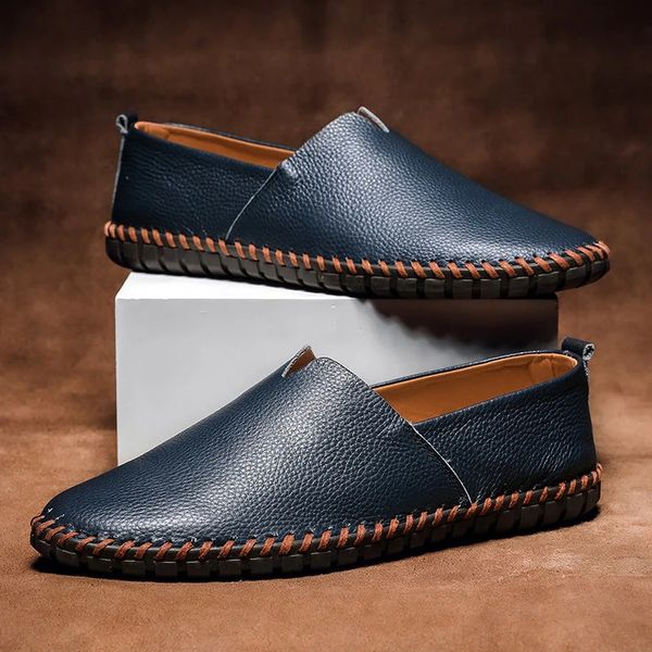 Mocassins en cuir cousus à la main 
