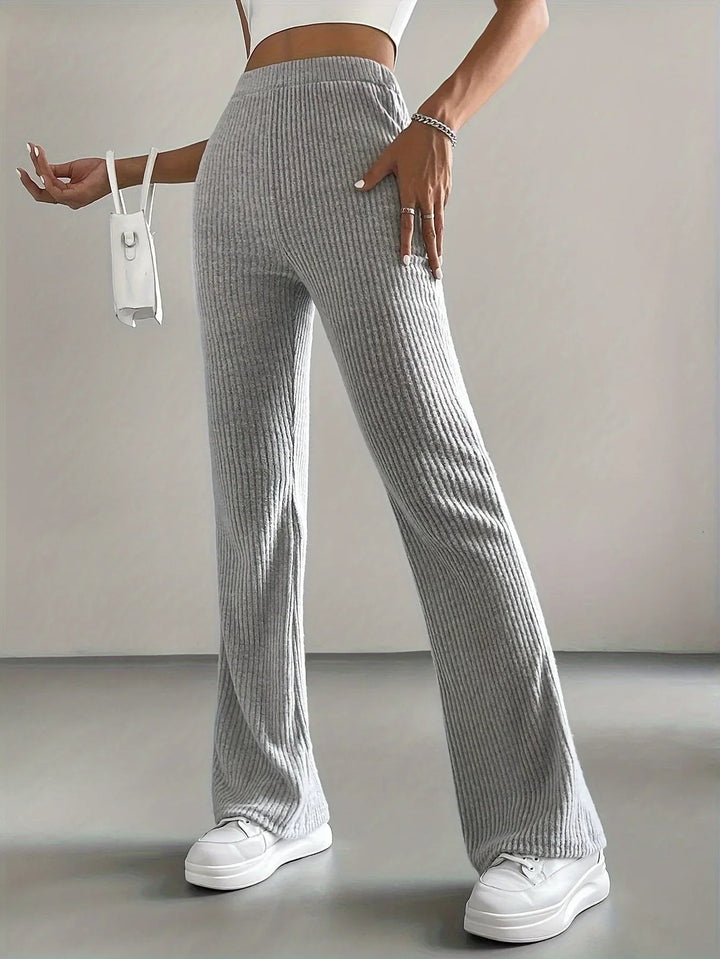 Pantalon en velours côtelé évasé 