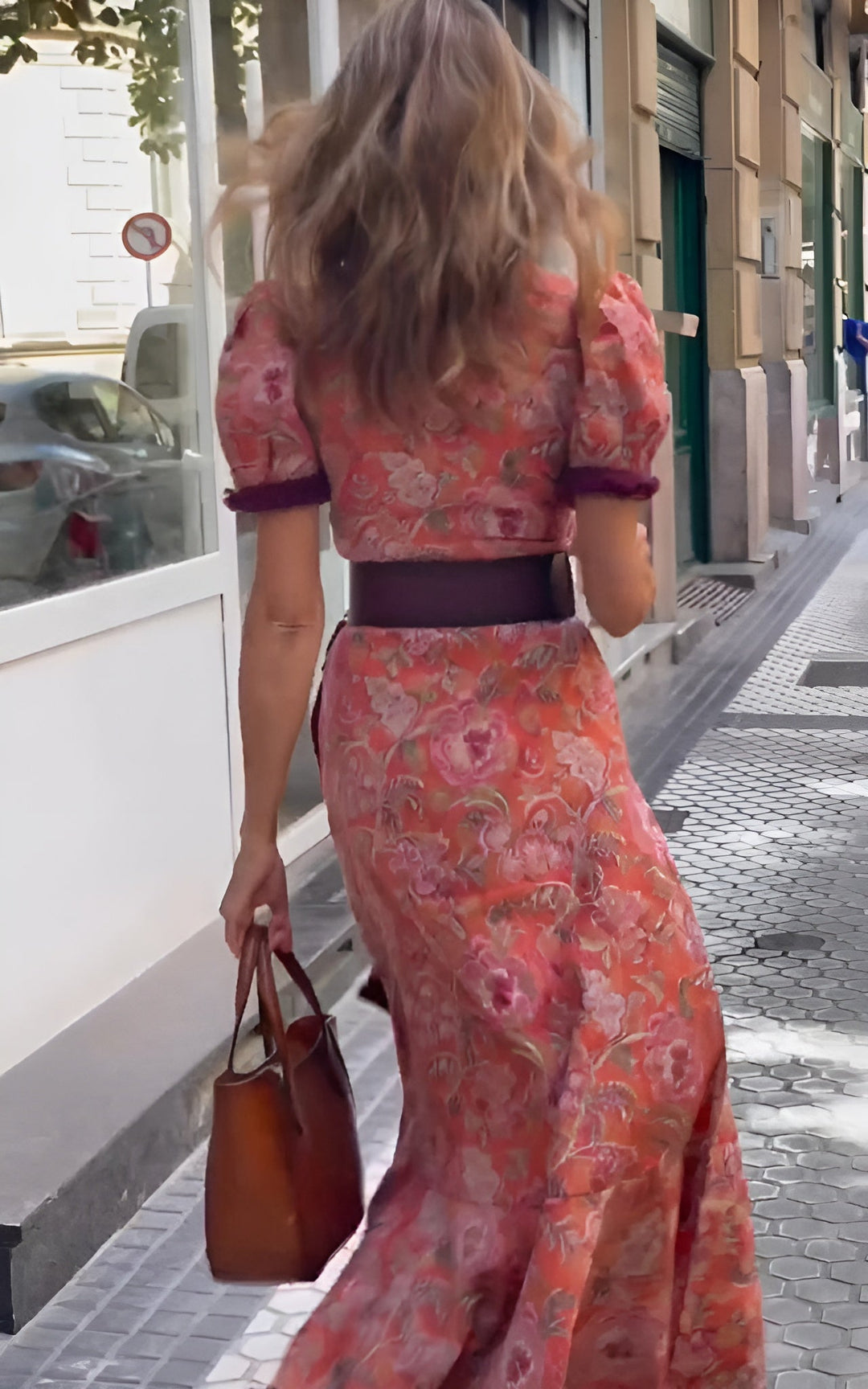 Sophie | Robe Maxi Rose Élégante avec Manches Courtes 