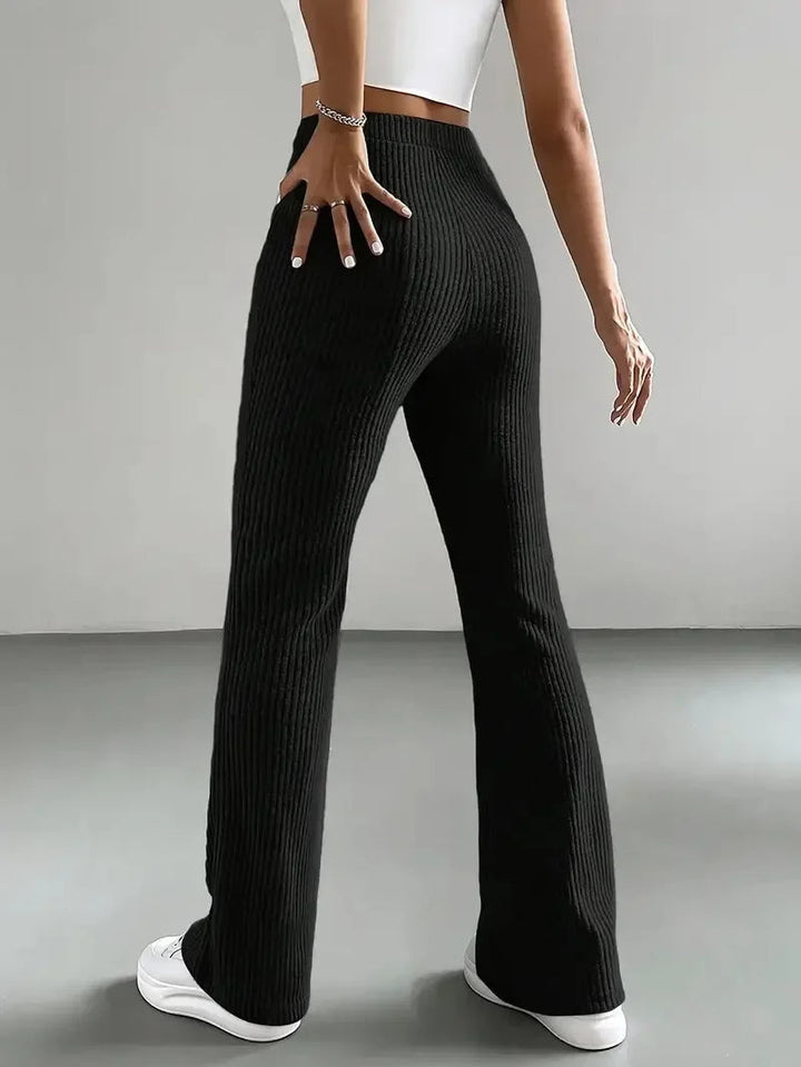 Pantalon en velours côtelé évasé 