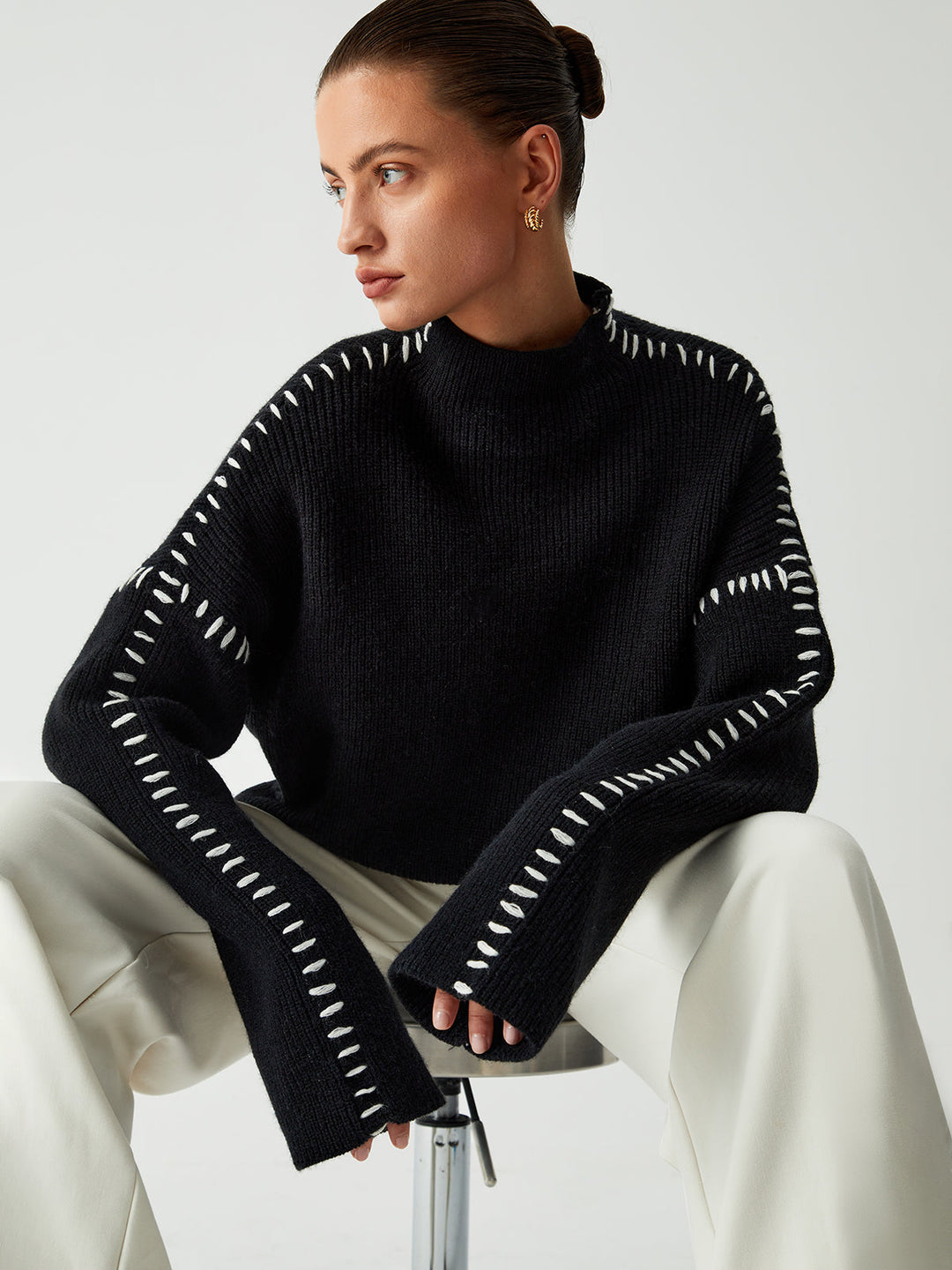 Alma | Pull à col roulé oversize avec détails en piqué 