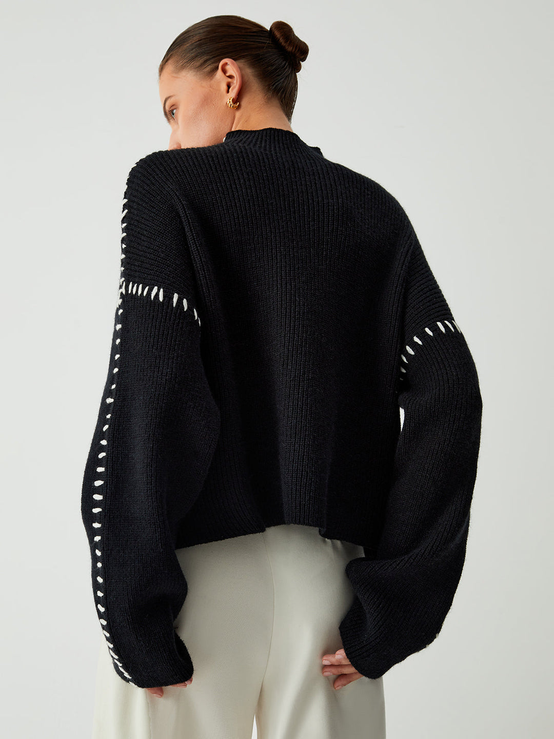 Alma | Pull à col roulé oversize avec détails en piqué 