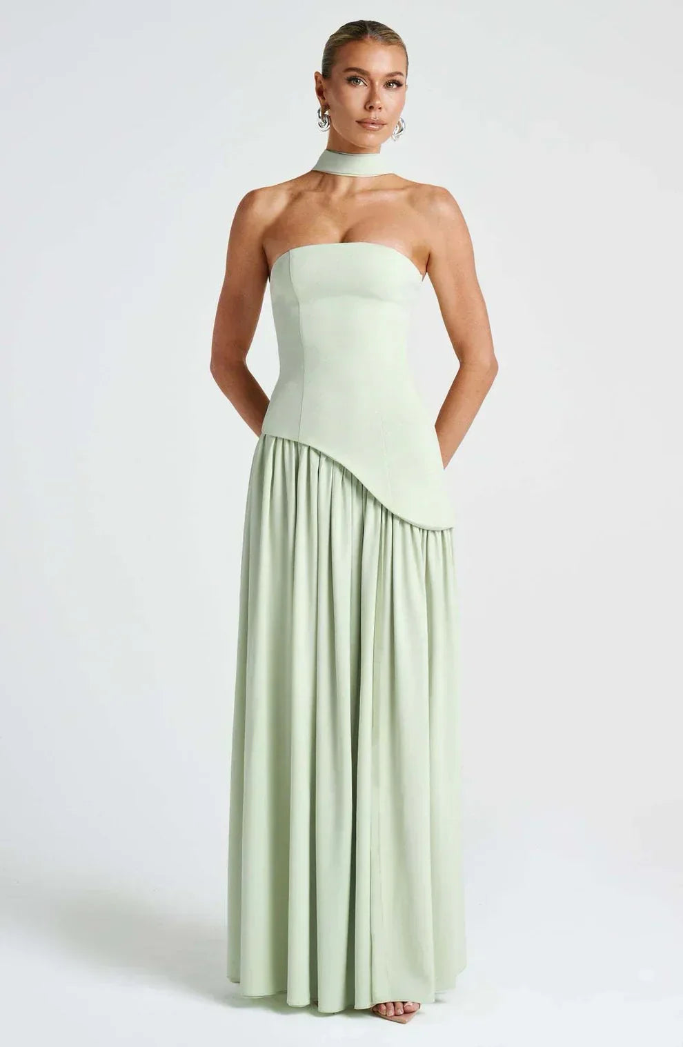 Amary™ | Graceful Flowing Gown
