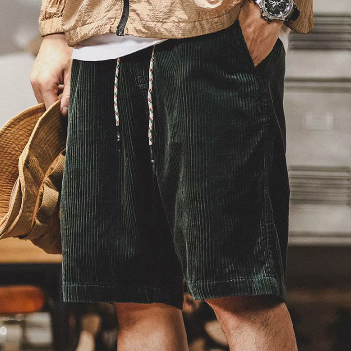 Shorts en velours côtelé élégants 