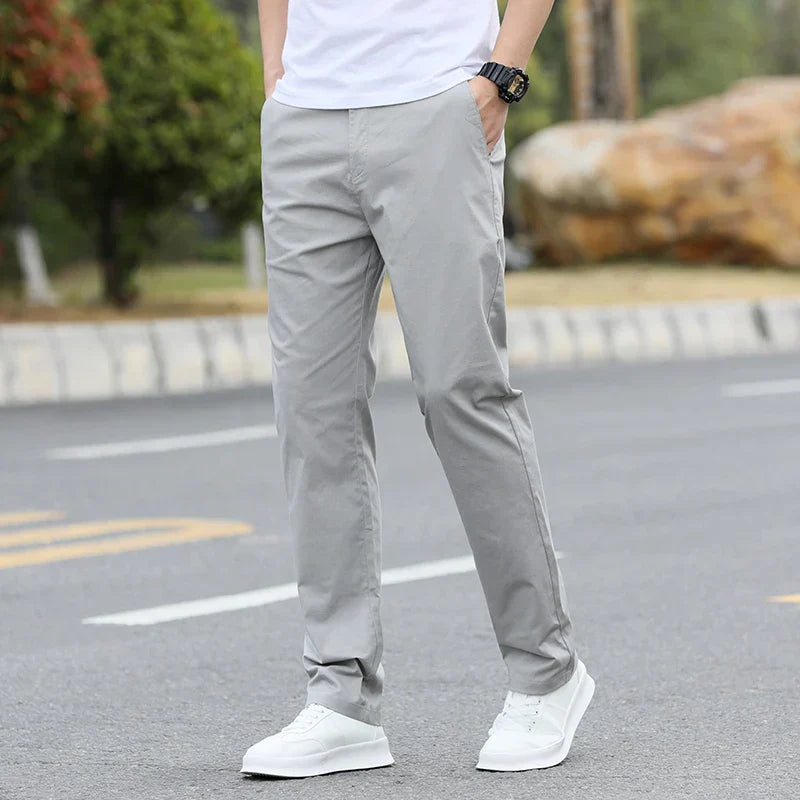 Chino respirant pour homme 