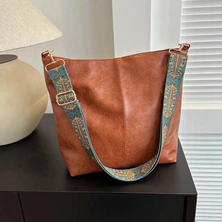 Vivienne™ | Decorative Shoulder Bag