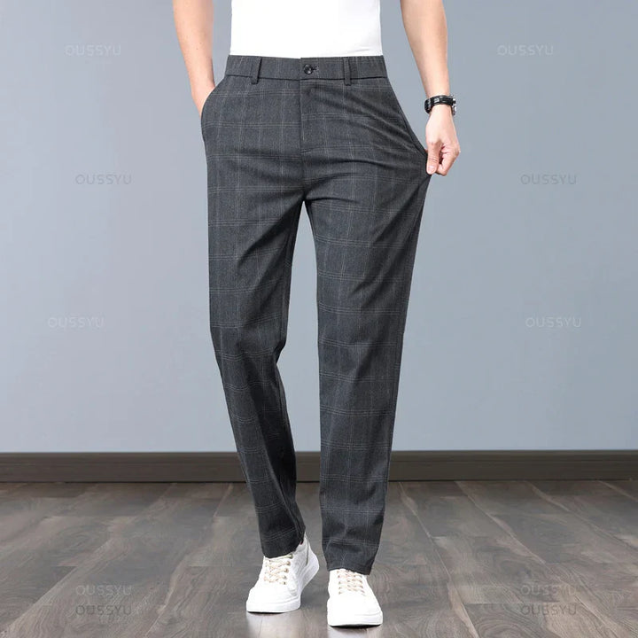 Pantalon à carreaux classique 
