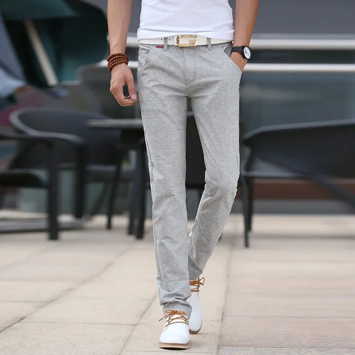 Pantalon en lin coupe slim 