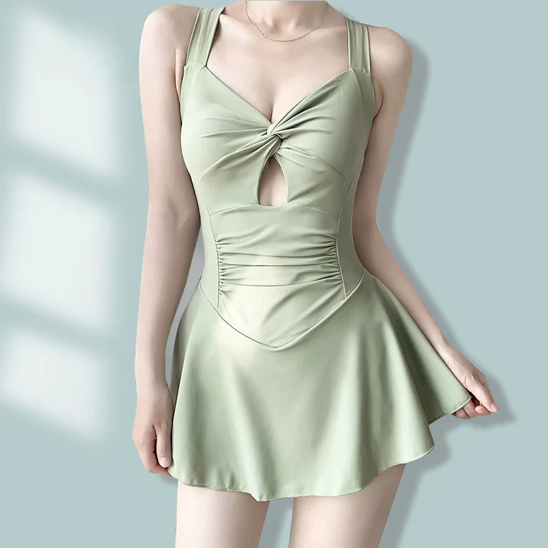 Nilaya™ | Maillot de bain sculptant avec une apparence de robe 