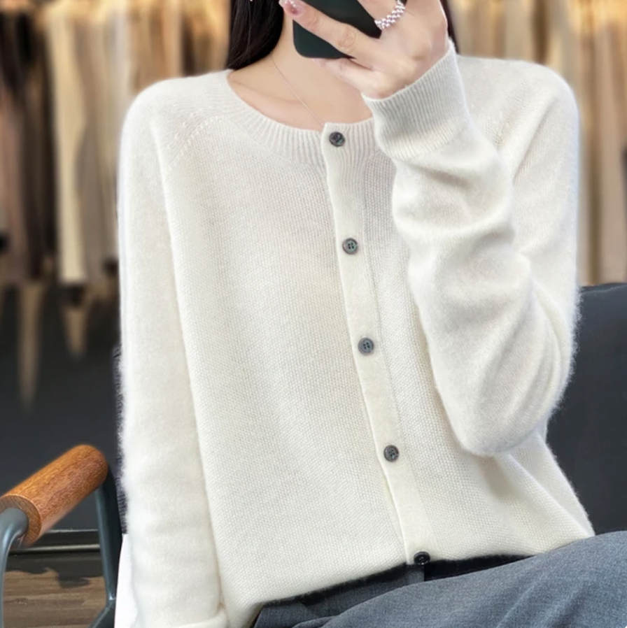 VIVIENNE JE CHAUD CARDIGAN TRICOTÉ CONFORTABLE 