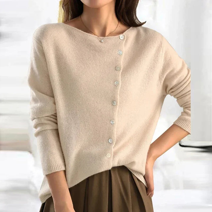 Leonardo™ | Elegant Women's Knitwear