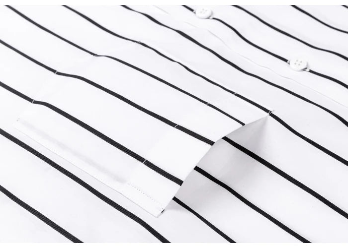 Chemise en coton à rayures élégantes 