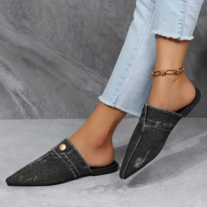 Sandales en denim boutonnées chic 