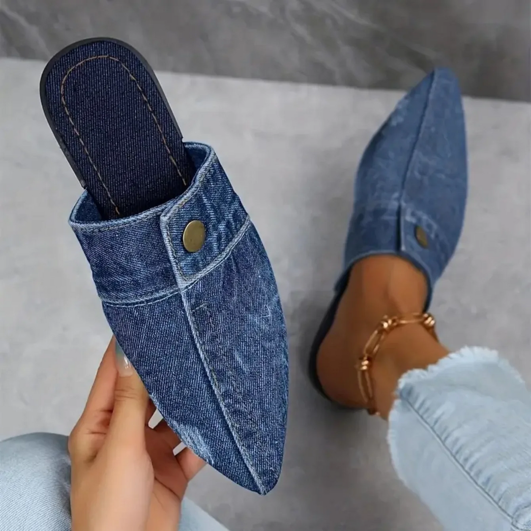 Sandales en denim boutonnées chic 