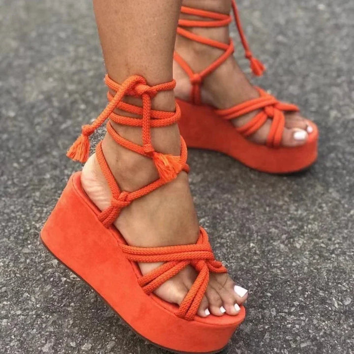 Sandales Fanny avec semelle compensée et lacets 