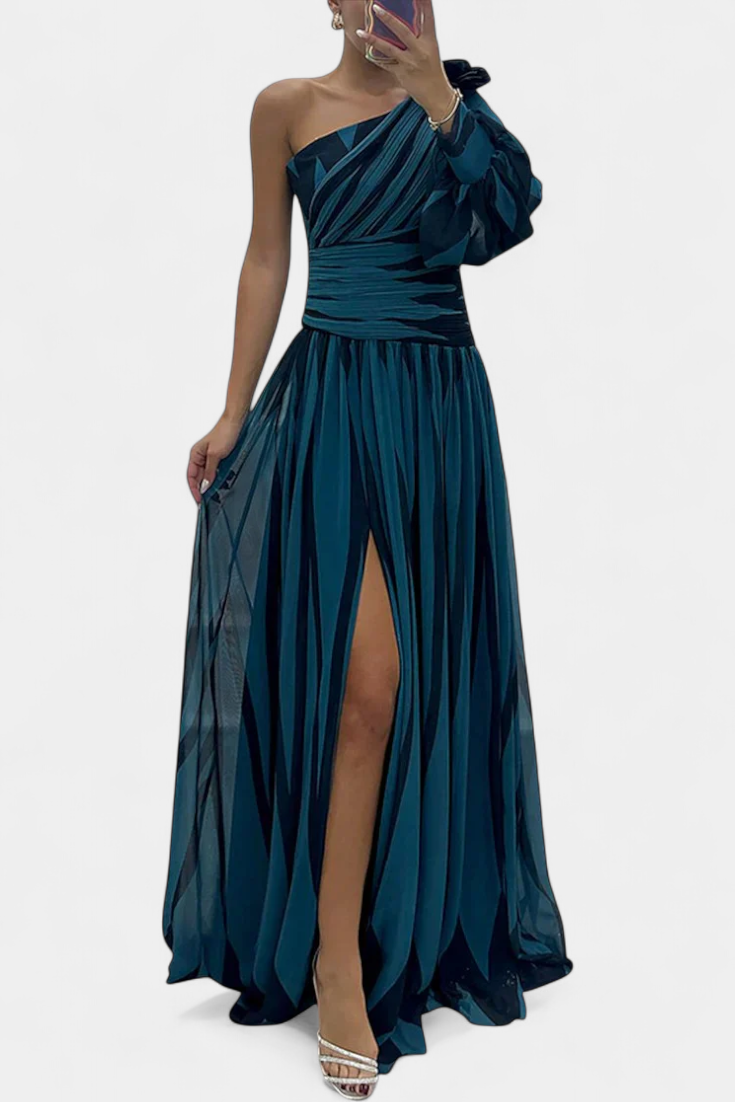 Sira™ | Graceful Striped Elegance