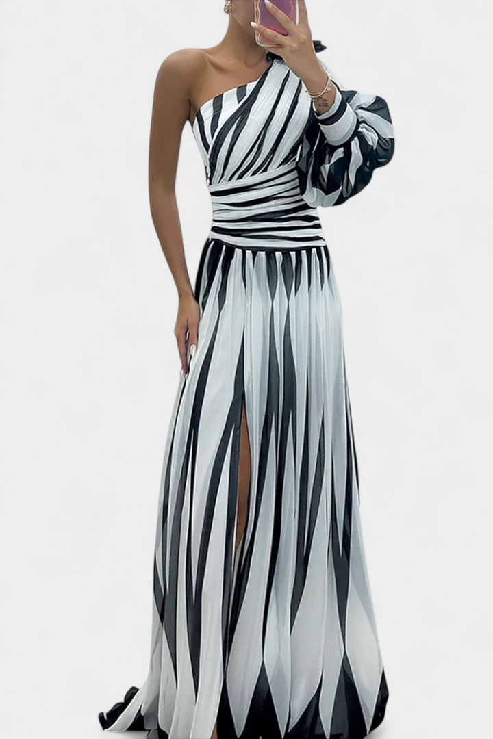 Sira™ | Graceful Striped Elegance