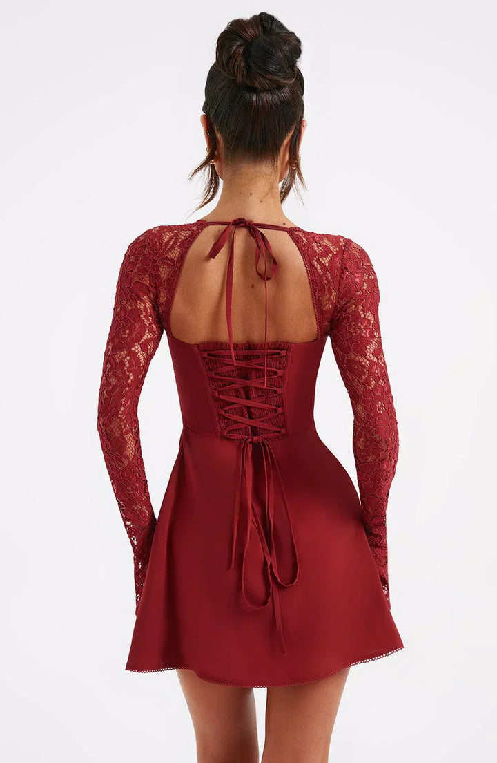 Anastasia™ | Graceful Lace Ensemble