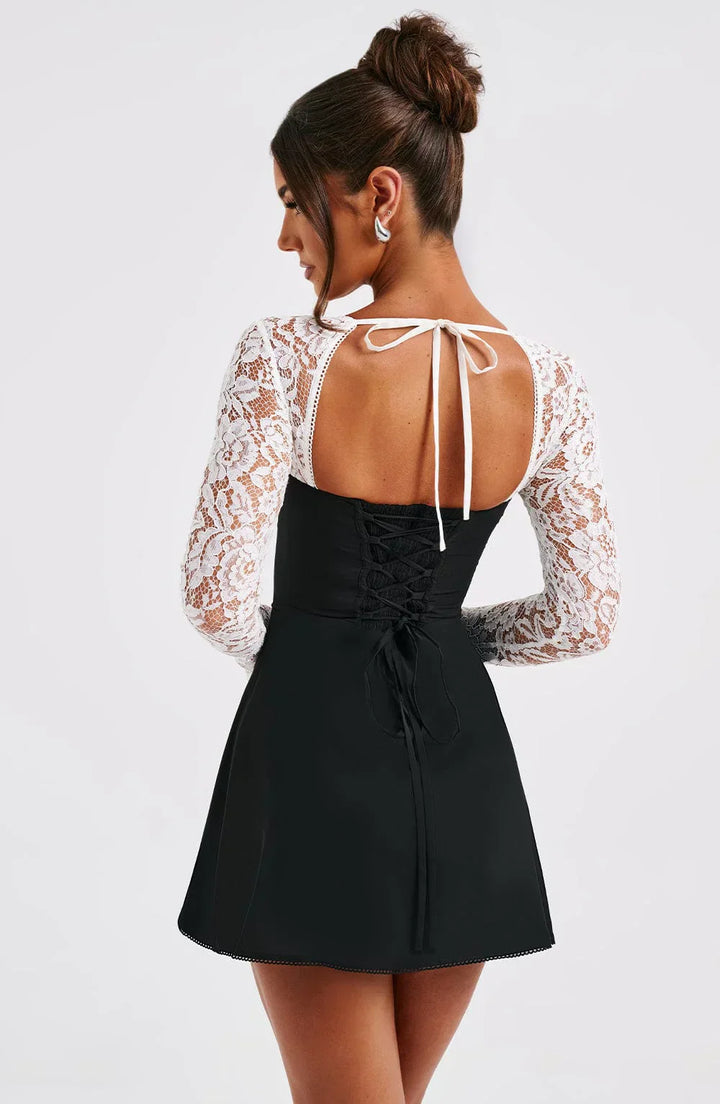 Anastasia™ | Graceful Lace Ensemble