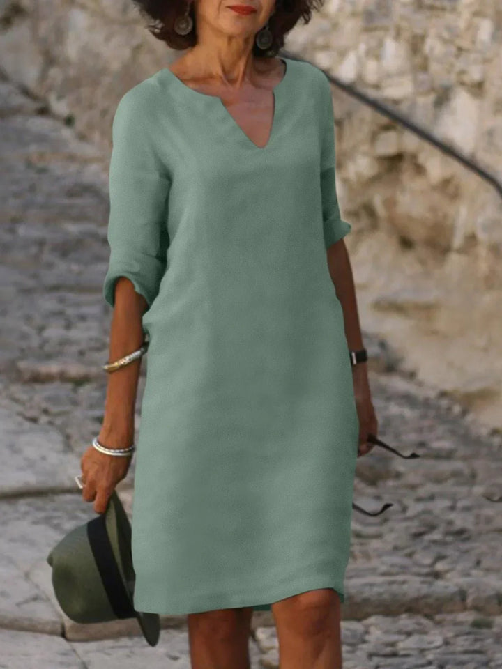 Saoirse™ - Robe à col en V qui cache le ventre 