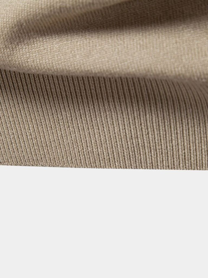 Polo en velours bronzé – Leviana 